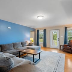 Farm Stay Near Downtown Dickson- Scenic Deck & BBQ